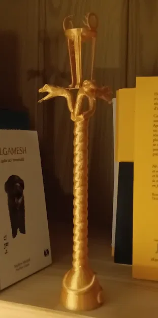 Cột Xà, Vạc Plataea và Omphalos (Di sản Delphi) - Image 1