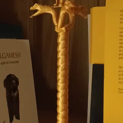 Cột Xà, Vạc Plataea và Omphalos (Di sản Delphi)