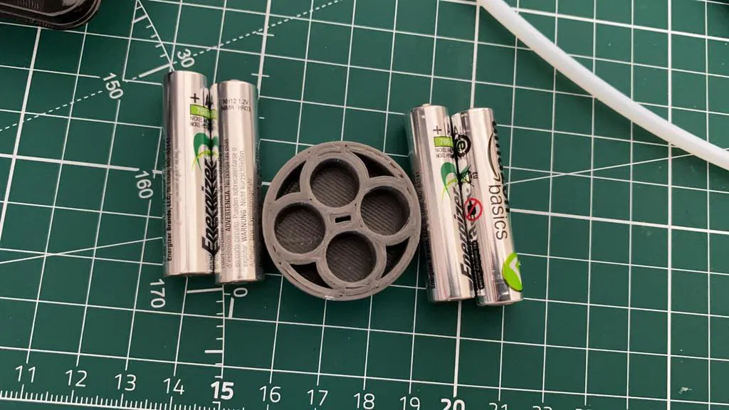 Bộ chuyển đổi và khay đựng 4 pin AAA sang cỡ pin D - Image 3