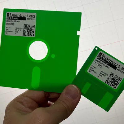 Sự trở lại của mẫu đĩa mềm Floppy Disk dùng thử filament