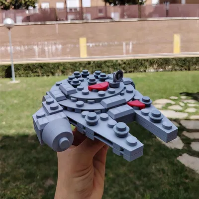 Mô hình Halcón Milenario LEGO x2 655211