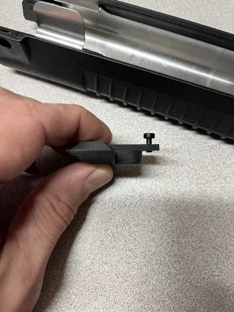 Miếng chặn khe lưỡi lê cho ốp tay Wolf T91 - Image 8