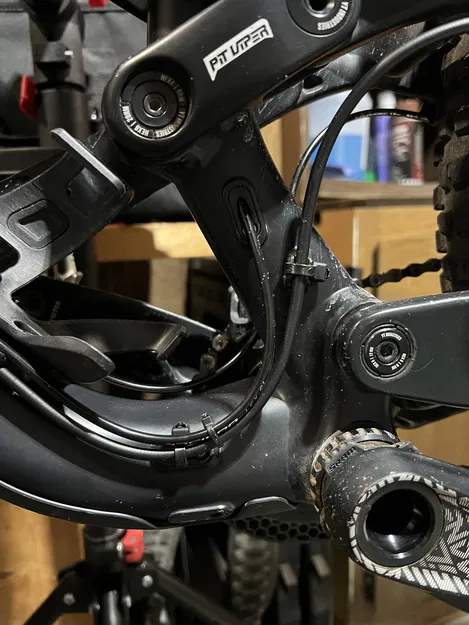 Bộ bát gắn dây thắng ngoài cho YT Capra MKIII - Image 4