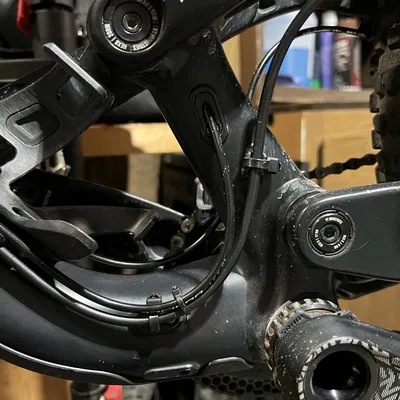 Bộ bát gắn dây thắng ngoài cho YT Capra MKIII