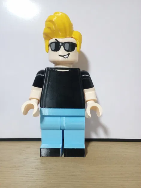 Mô hình Johnny Bravo Giant Minifig - In 3D sáng tạo cho người hâm mộ - Image 1