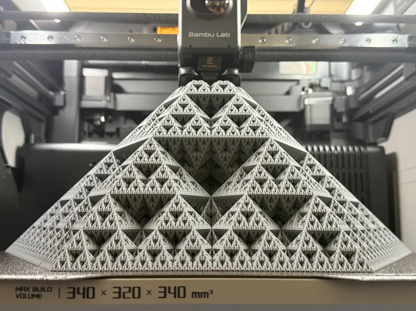 Kim tự tháp Fractal Sierpiński Snowflake | Level 6 (Vase Mode) - Image 1