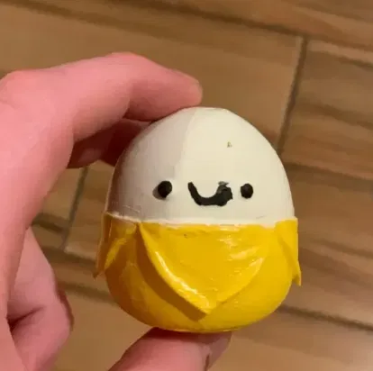 Mô hình Banana Squishmallow mini - Đồ chơi in 3D dễ thương - Image 1