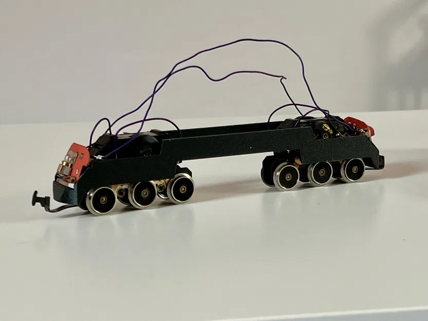 Khung đầu máy Piko cho MAV M61 - Image 2