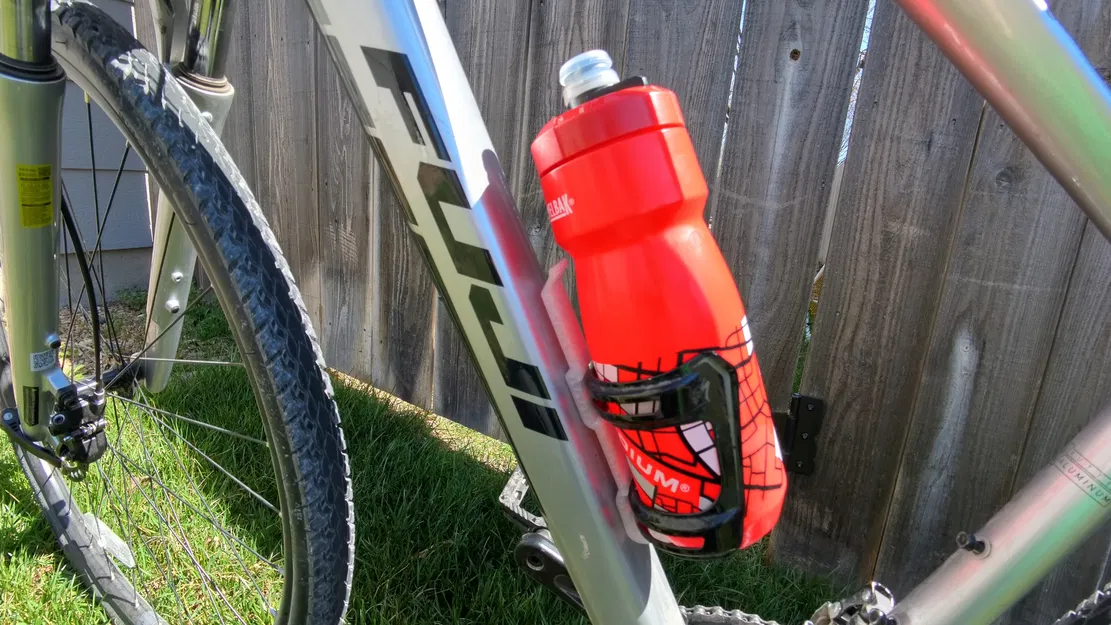 Giá đỡ bình nước cho xe đạp - Phụ kiện in 3D tiện lợi - Image 2