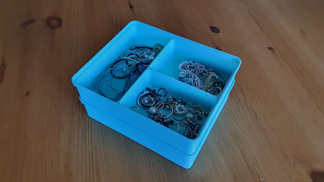 Khay xếp chồng có vách ngăn - Image 1