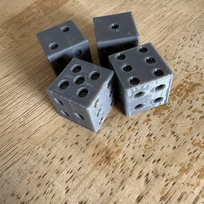 Bộ xúc xắc 3D đơn giản, dễ in tại nhà