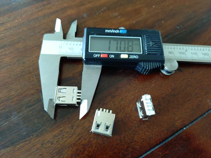 Hướng dẫn lắp cổng USB phía trước cho Top Cover Adapter trên Snapmaker U1 - Image 2