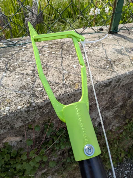 Mooring Hook - Công cụ hỗ trợ luồn dây qua cành cây - Image 1