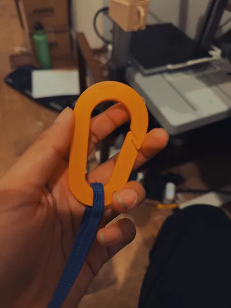 Móc khóa Carabiner in 3D tiện lợi, nhỏ gọn - Image 1