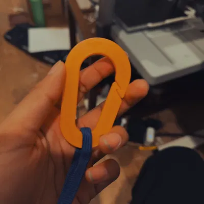 Móc khóa Carabiner in 3D tiện lợi, nhỏ gọn