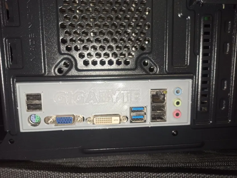 Chặn main (IO shield) cho bo mạch chủ GA-B75-D3V - Image 2