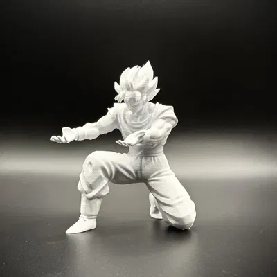 Mô hình Goku giữ bút 3D cực chất!