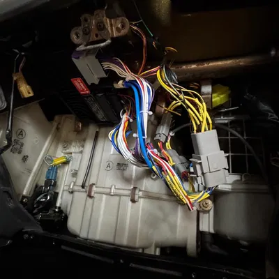 Ngàm gắn ECU EMU Black cho Toyota MK3 Supra