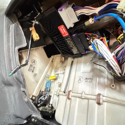 Ngàm gắn ECU EMU Black cho Toyota MK3 Supra