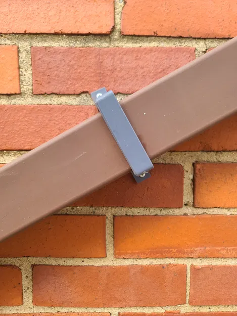 Giá đỡ ống máng xối vuông 2.5 inch - Tự in 3D chắc chắn - Image 2