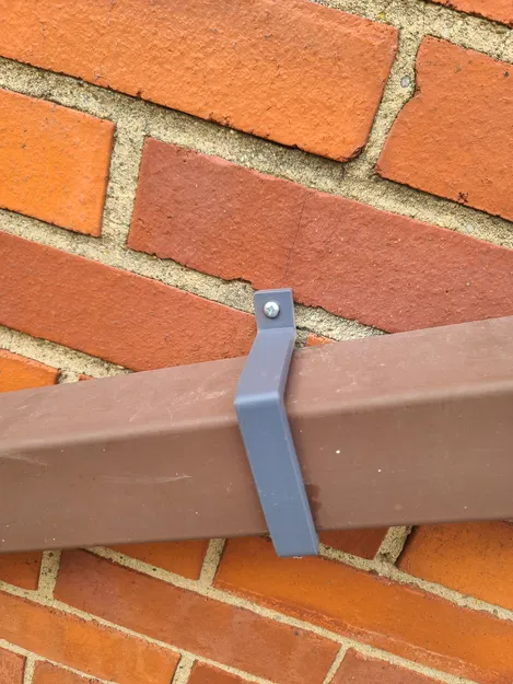 Giá đỡ ống máng xối vuông 2.5 inch - Tự in 3D chắc chắn - Image 3