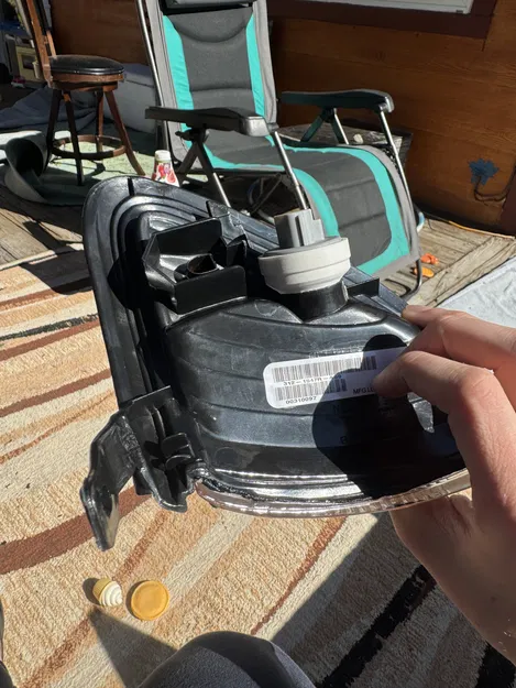 Đế giữ bóng đèn 3157 cho đèn xi nhan xe Toyota - Image 9