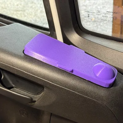 Miếng che bảng điều khiển cửa sổ RAM Promaster giúp bảo vệ khi chở thú cưng