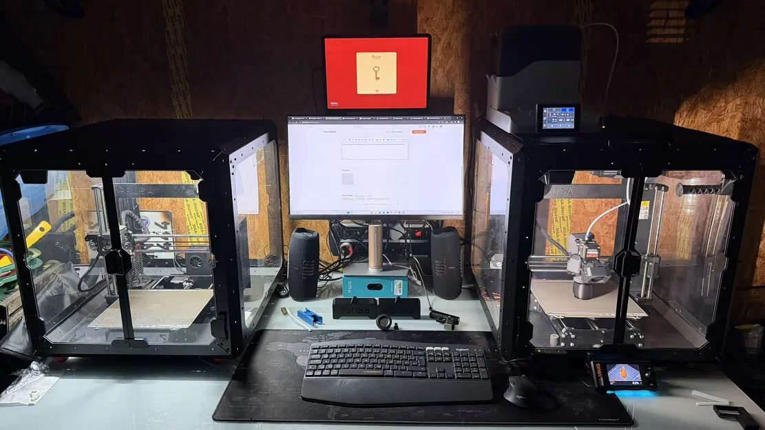 Giá treo tường 3D cho Microsoft Surface Laptop Studio gọn gàng - Image 2