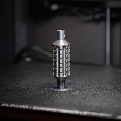 MagPol – Dụng cụ kiểm tra cực tính và hỗ trợ nhấn nam châm