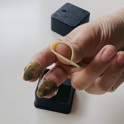 The Quickdraw - Hộp đựng móng gảy đàn Steel Guitar