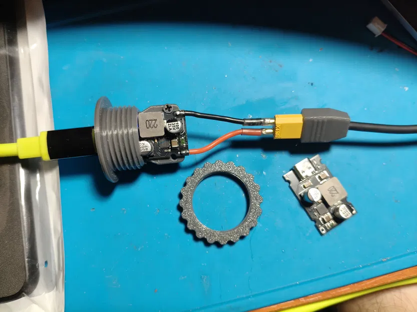 Khung giữ module sạc nhanh CKCS U1E cho mạch XMP52C - Image 1