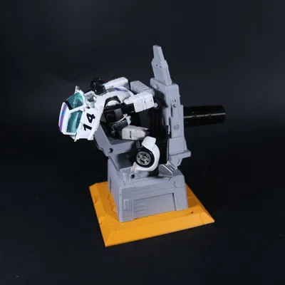 Mô hình ụ súng Autobot trong Transformers từ Skybound Comics