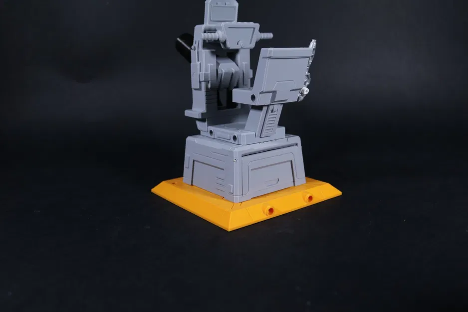 Mô hình ụ súng Autobot trong Transformers từ Skybound Comics - Image 4