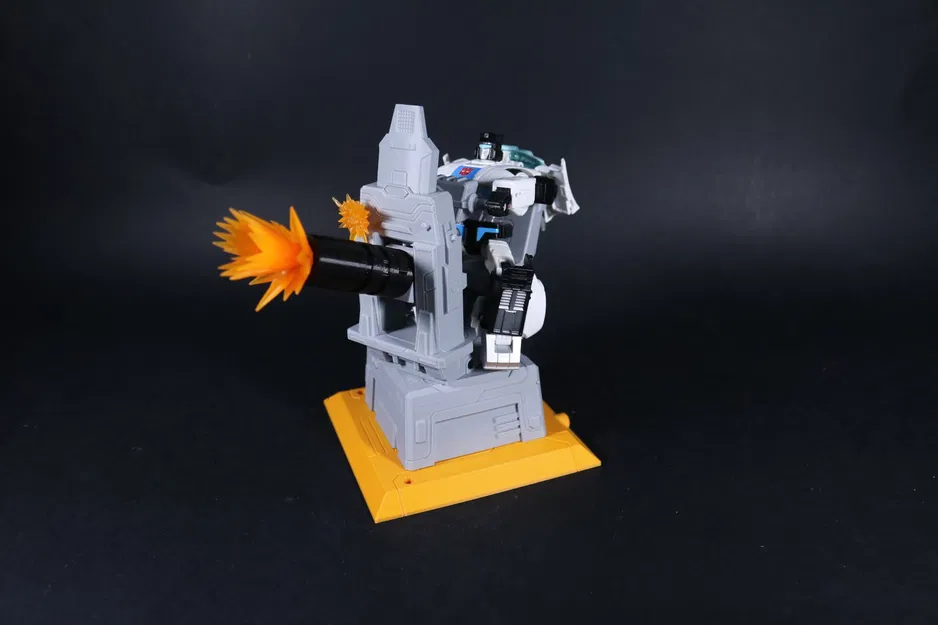 Mô hình ụ súng Autobot trong Transformers từ Skybound Comics - Image 7