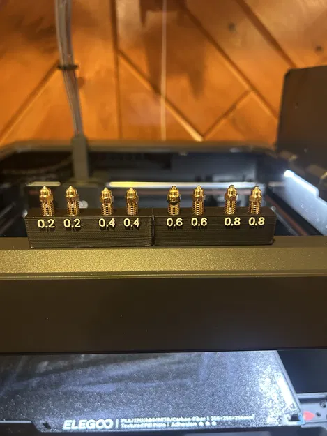 Khay Đựng Đầu Phun (Nozzle) 3D Printer Tiện Dụng Có Nam Châm - Image 1