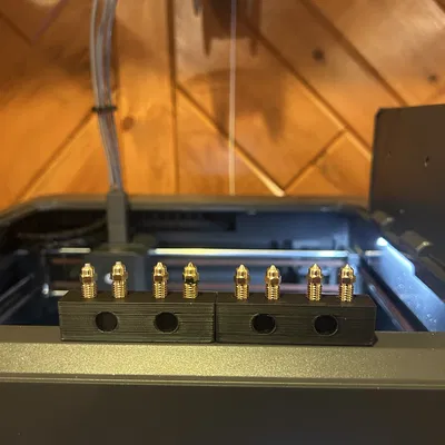 Khay Đựng Đầu Phun (Nozzle) 3D Printer Tiện Dụng Có Nam Châm