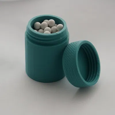 Hộp đựng có ren vặn (Threaded container)