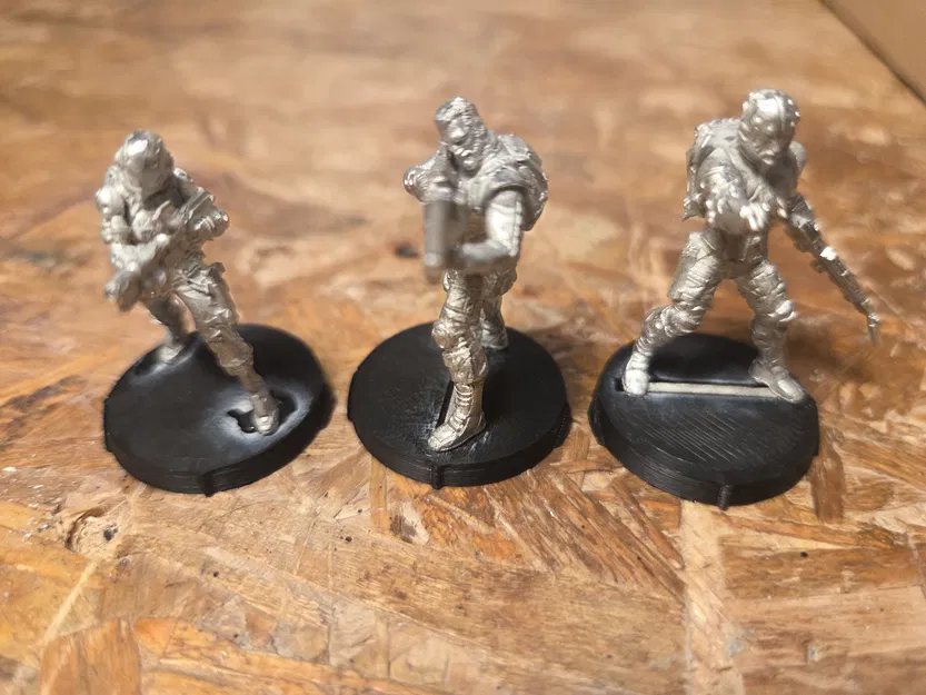 Đế gắn mô hình Infinity có vạch chỉ hướng tiện dụng cho Wargaming - Image 1