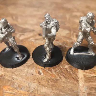 Đế gắn mô hình Infinity có vạch chỉ hướng tiện dụng cho Wargaming