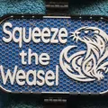 Bảng hiệu Squeeze the Weasel - Thumbnail 1
