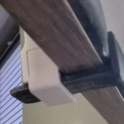 Giá đỡ rèm xếp lớp (Halterung Raff-Rollo) tùy chỉnh