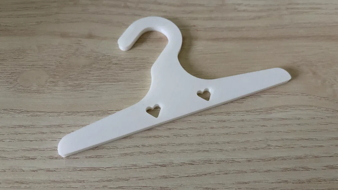 Móc treo quần áo búp bê xinh xắn - Phụ kiện 3D cho nhà búp bê - Image 1