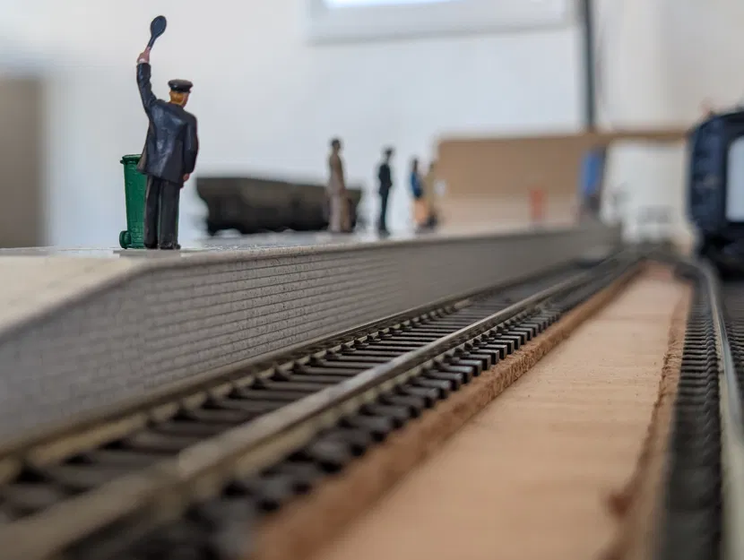 Bộ bệ ga tàu hỏa lắp ghép (Modular Model Railway Station Platforms) - Image 4