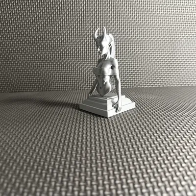 Levitating Demoness - Tượng Nữ Quỷ Ma Mị Đầy Cuốn Hút