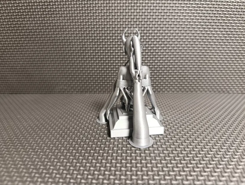 Levitating Demoness - Tượng Nữ Quỷ Ma Mị Đầy Cuốn Hút - Image 5