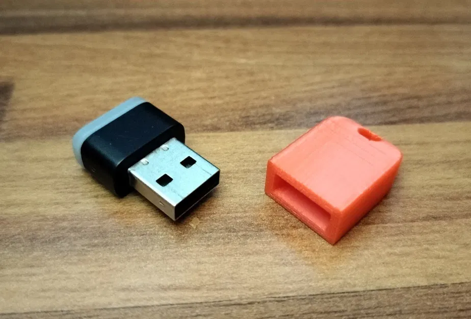 Móc khóa đựng USB tiện lợi (Quick-Access USB Keychain) - Image 2