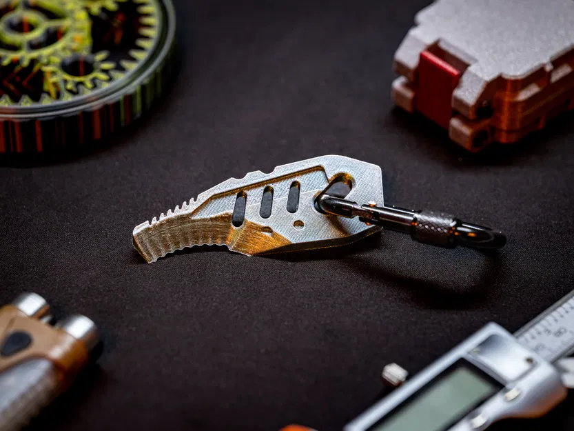 Dụng cụ mở thùng EDC có răng cưa (Móc khóa cắt bao bì) - Image 2