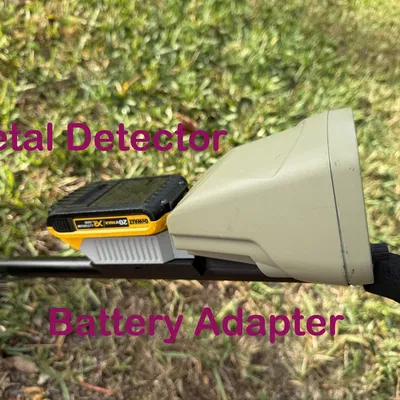 Ngàm chuyển đổi máy dò kim loại Discovery 3300 sang pin DeWalt