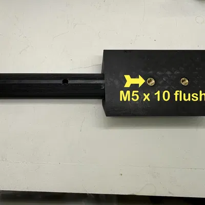 Ngàm chuyển đổi máy dò kim loại Discovery 3300 sang pin DeWalt