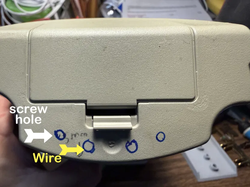 Ngàm chuyển đổi máy dò kim loại Discovery 3300 sang pin DeWalt - Image 3